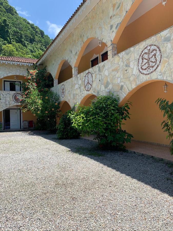 Pousada Casa De Pedra Boicucanga Exterior foto